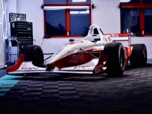 Lola 97 F3000/ indy lights ultra reliable
