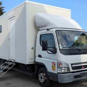 Camion Mitsubishi 7t5 (1)