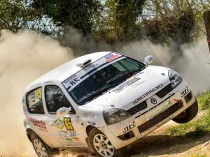 Clio top f2/14 250cv