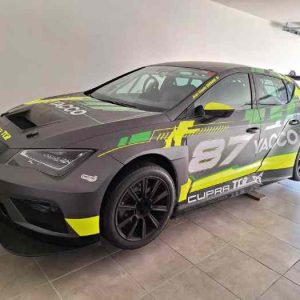 Vend Seat Cupra TCR et une remorque Brian James Trailer 5 m x 2,10 (1)