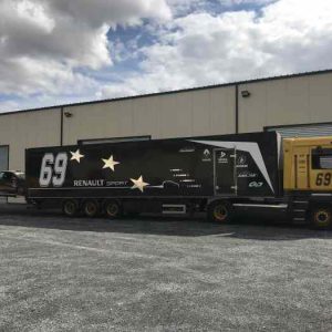 SEMIE REMORQUE RENAULT SPORT (1)