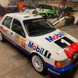 Voiture de rallye Ford Sierra Sapphire Cosworth LHD Historic Group A 2WD (1)