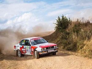 BMW 325ix VHC PTH tout terrain (location ou vente )