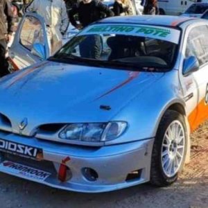 Megane maxi f2000 (1)