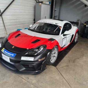 PORSCHE 718 CAYMAN GT4 RS CLUBSPORT 982 PRIX REVU A DEBATTRE (1)