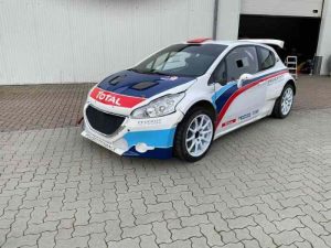 Peugeot 208 T16 R5