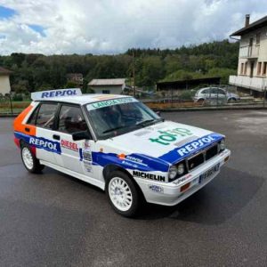 Lancia delta hf intégral 8s (1)