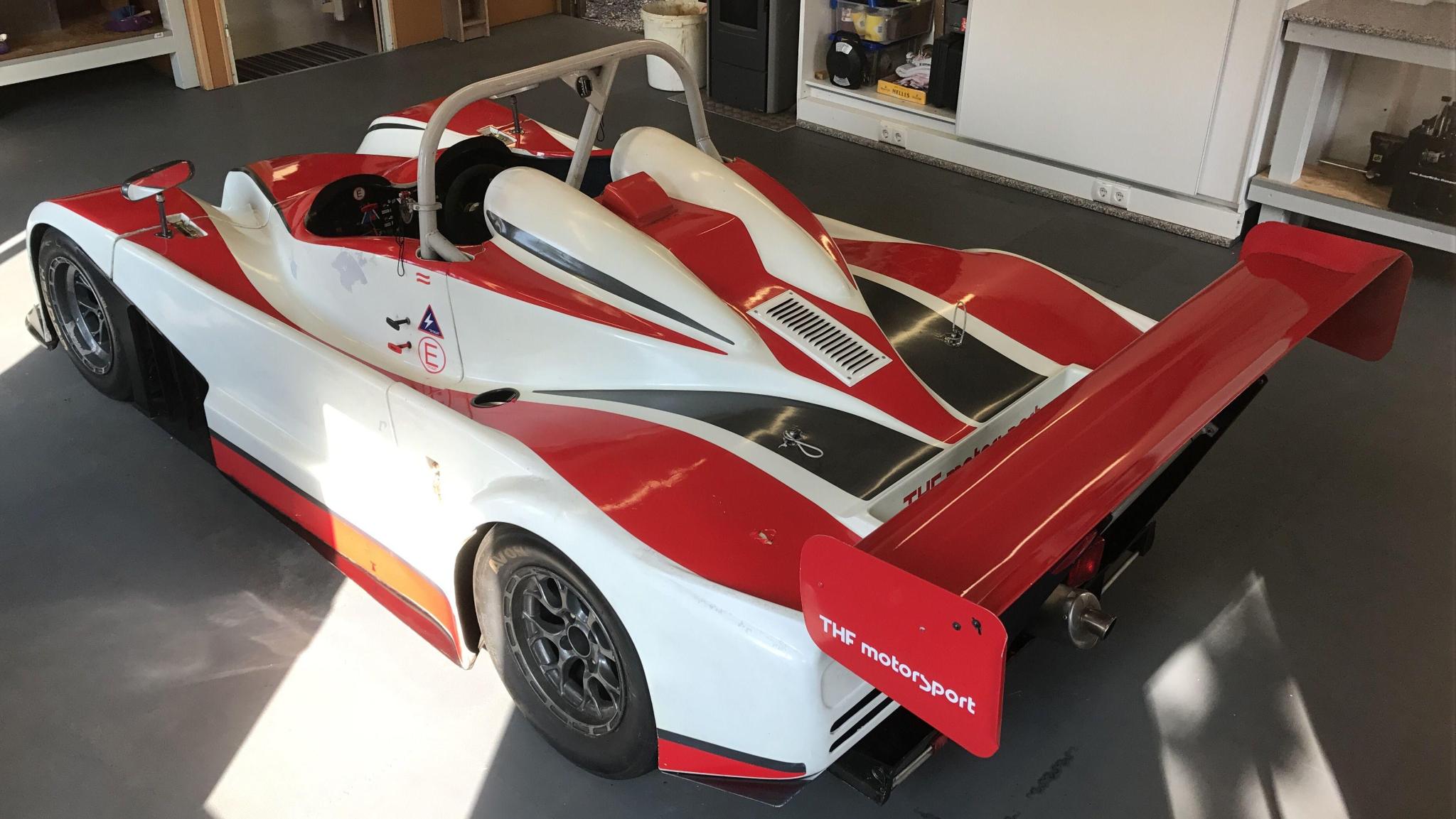 Global Lights Motorsport GT2 (4)