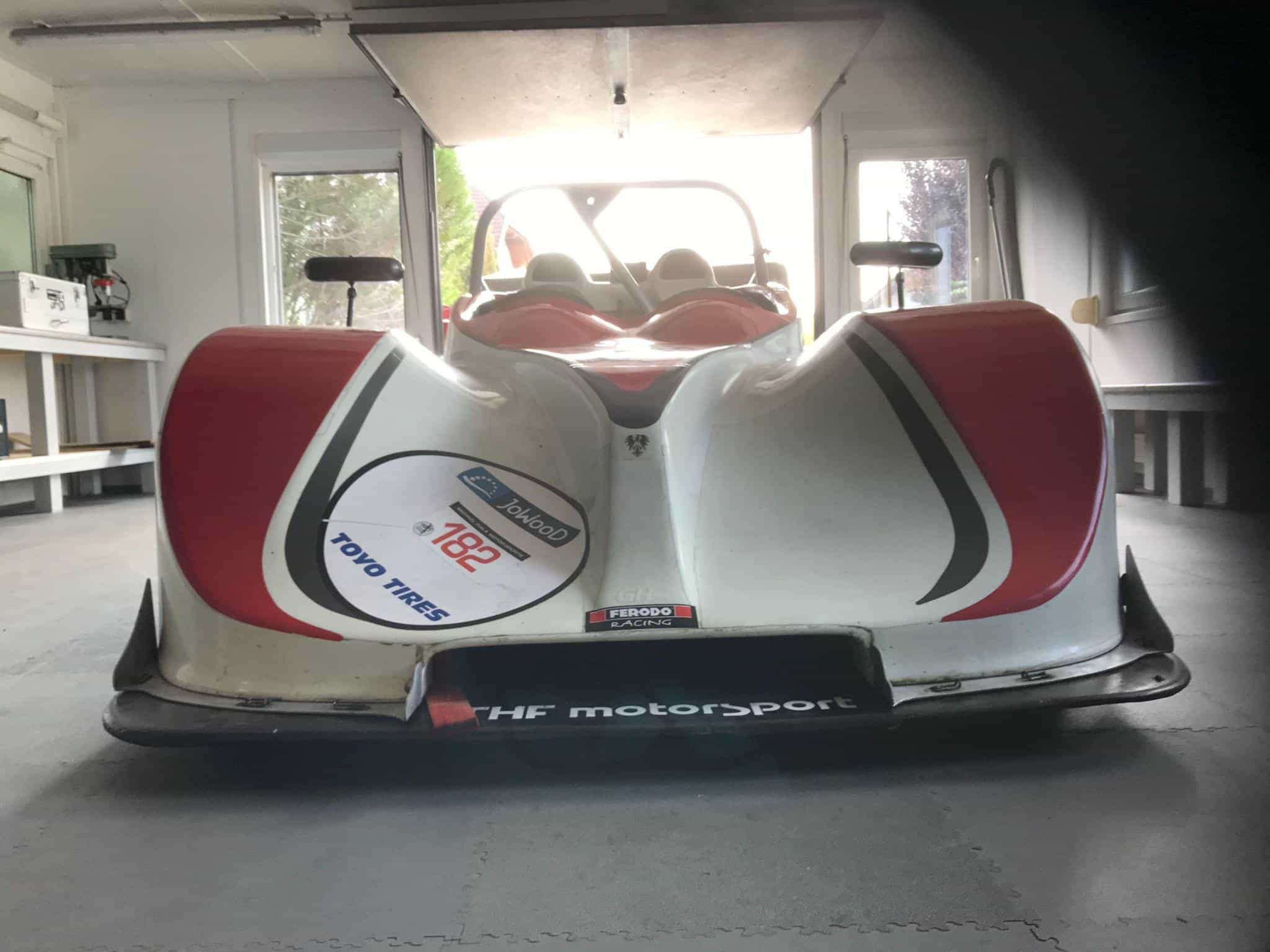 Global Lights Motorsport GT2 (6)