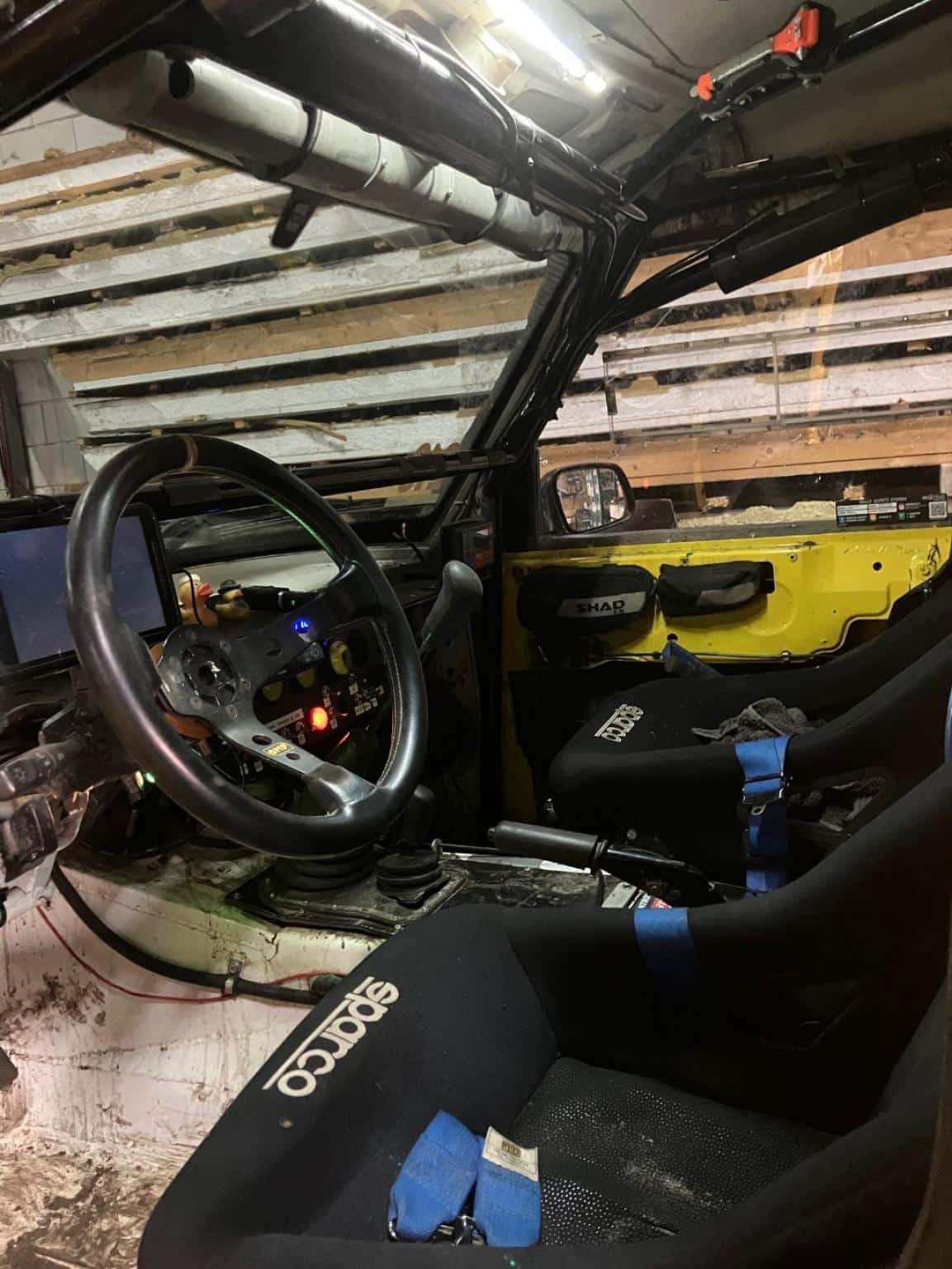 Land Rover Discovery V8 Rally Raid (2)