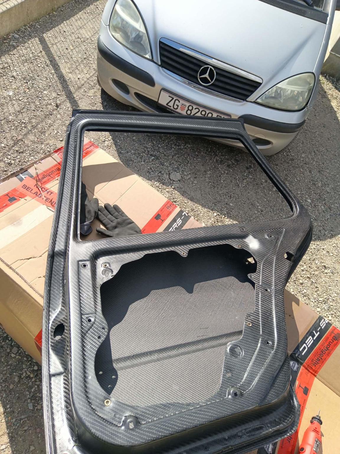 Portes carbone Volkswagen Golf 4 – jeu complet 5 portes – Image 4