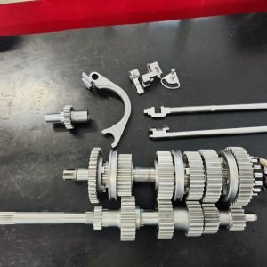Boîte de vitesses Alfa Romeo 5 rapports neuve - homologuée FIA