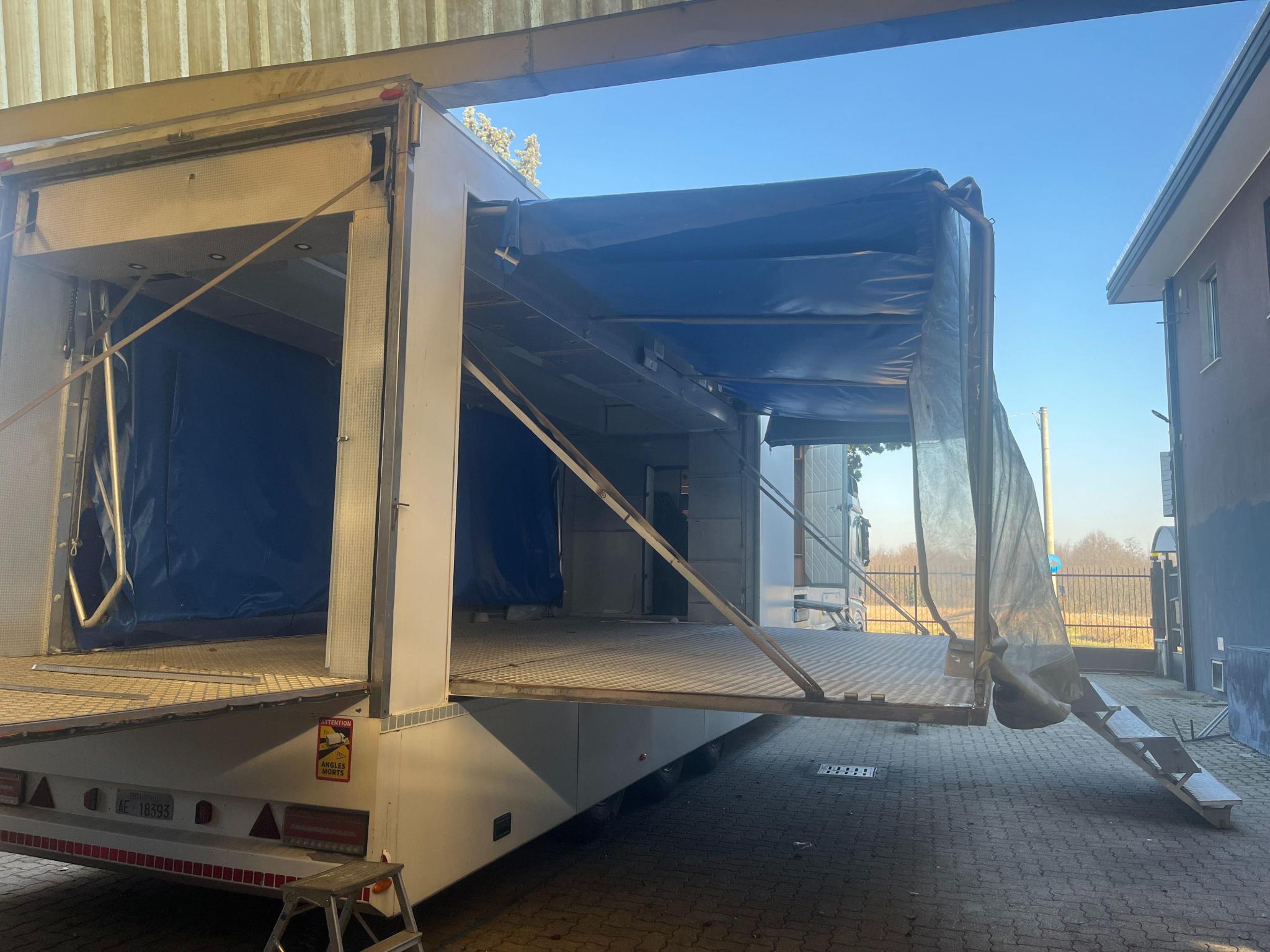 Semi-remorque hospitality 3 essieux pour le sport automobile – Image 6