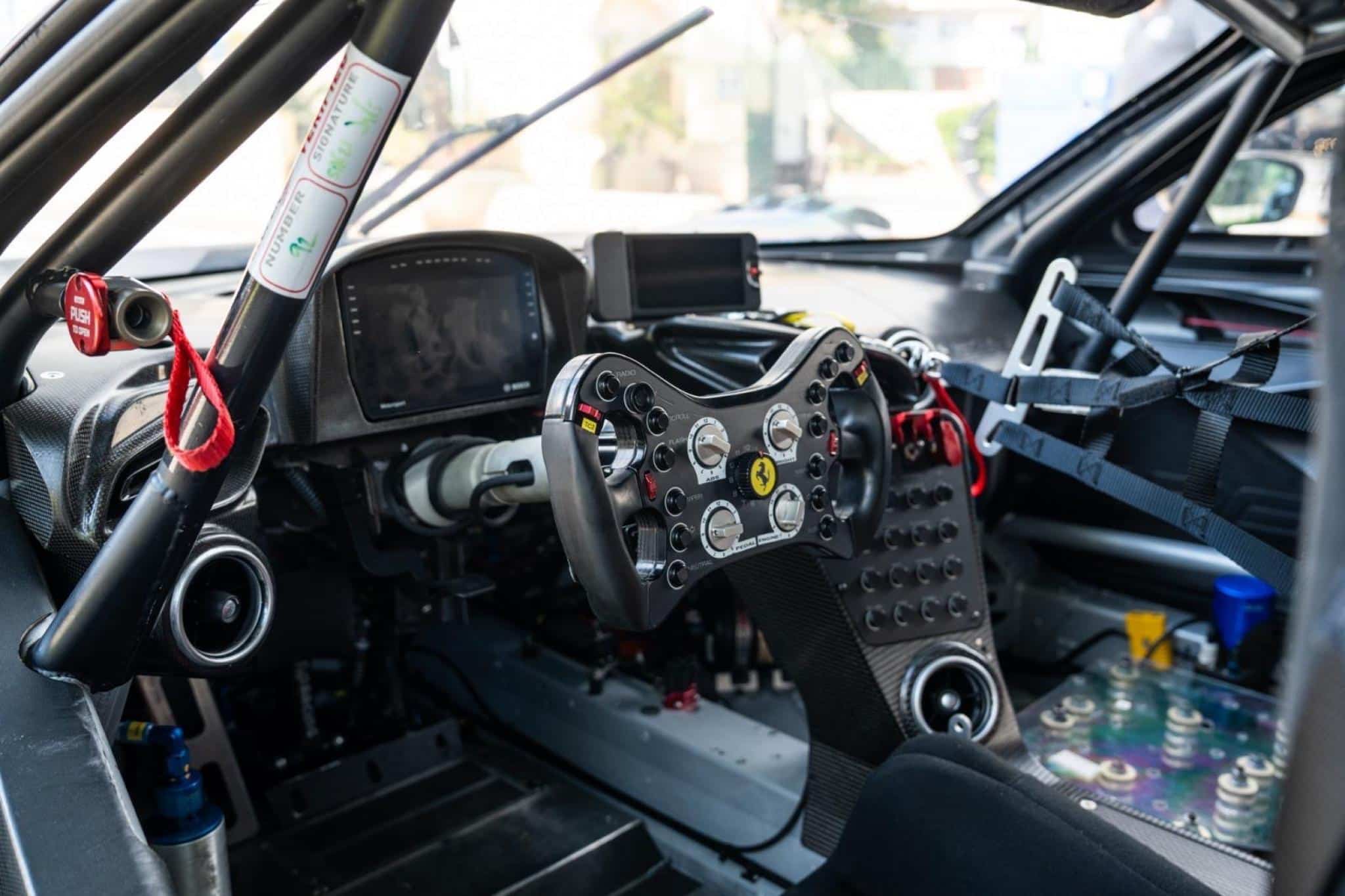 Ferrari 296 GT3 2023 spec GT Open moteur refait 10 000 km – Image 4
