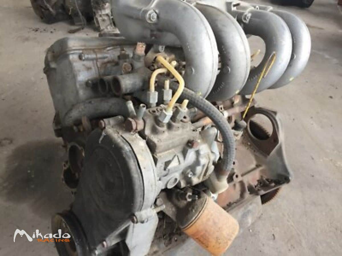 Moteur BMW M10 2002 tii Kugelfischer complet en pièces