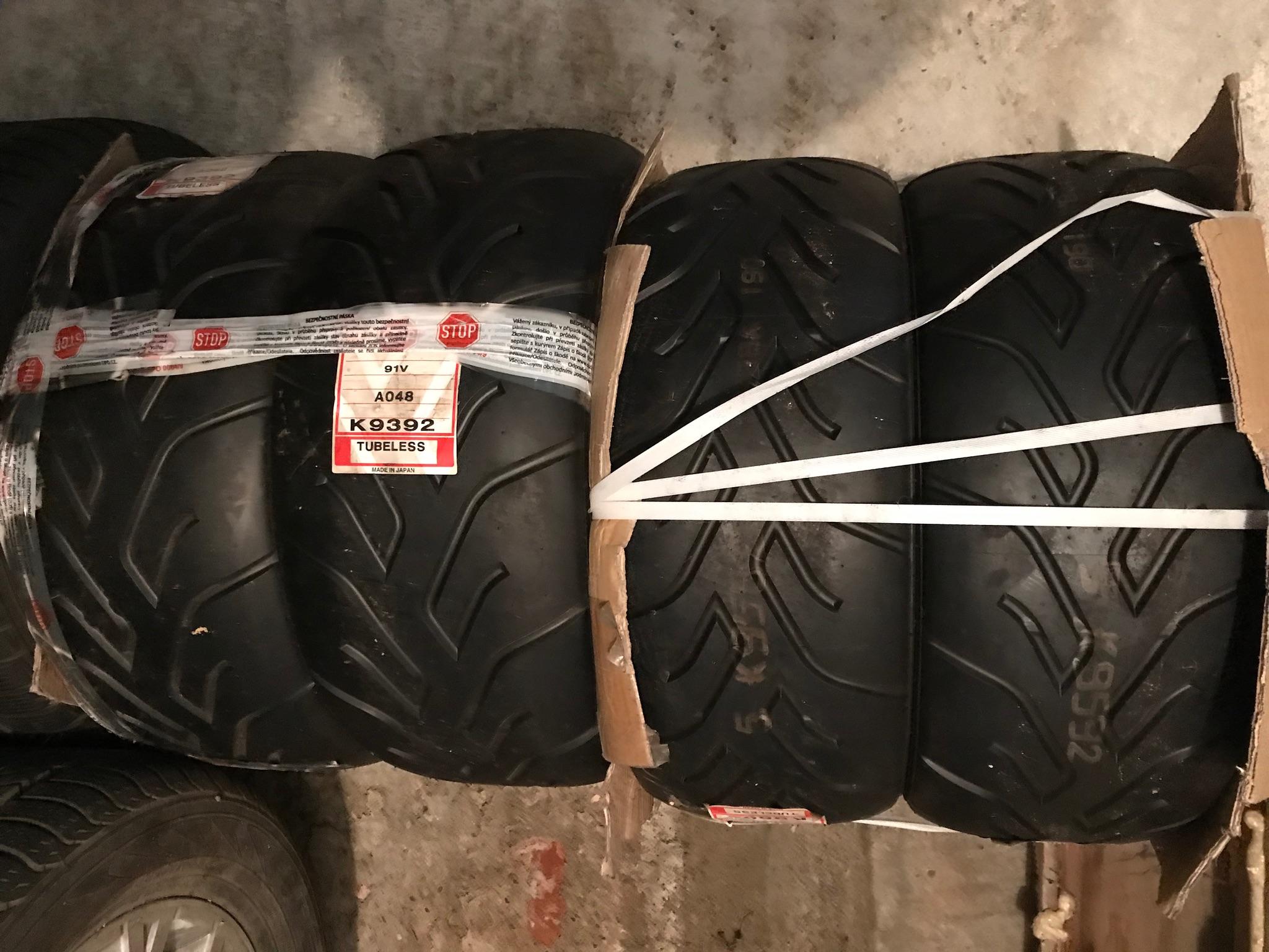Pneus semi-slick Yokohama Advan A048, jeu de 4 (205 et 225 en 15 pouces) – Image 2