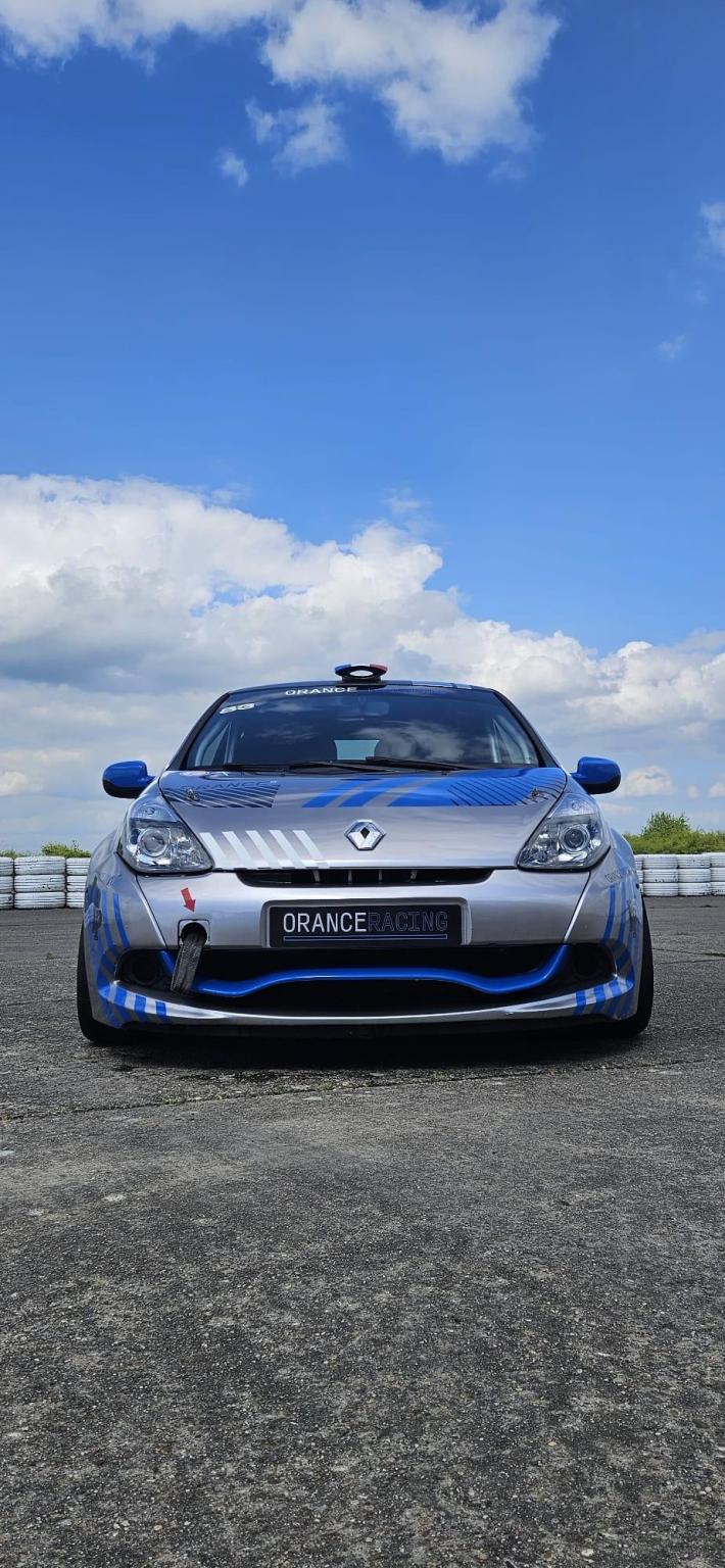 Renault Clio 3 Cup X85 · prête FFSA avec lot de pièces complet – Image 2