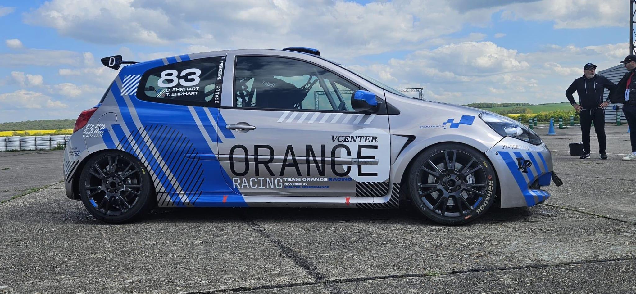 Renault Clio 3 Cup X85 · prête FFSA avec lot de pièces complet – Image 4