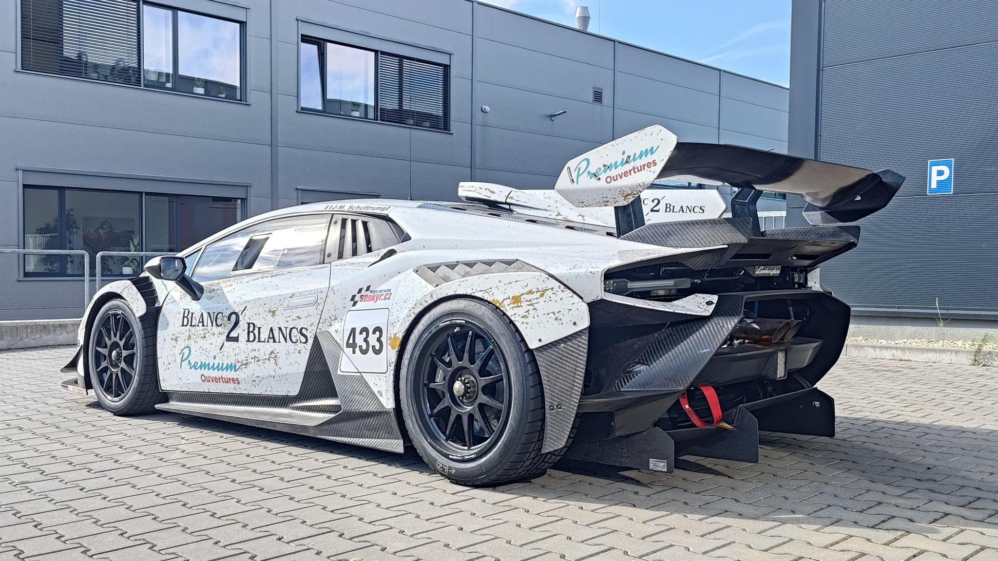 Lamborghini Huracán Super Trofeo EVO2, première main – Image 4