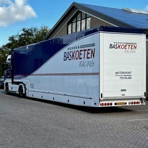 Remorque semi 3 essieux équipée · transport voitures de course