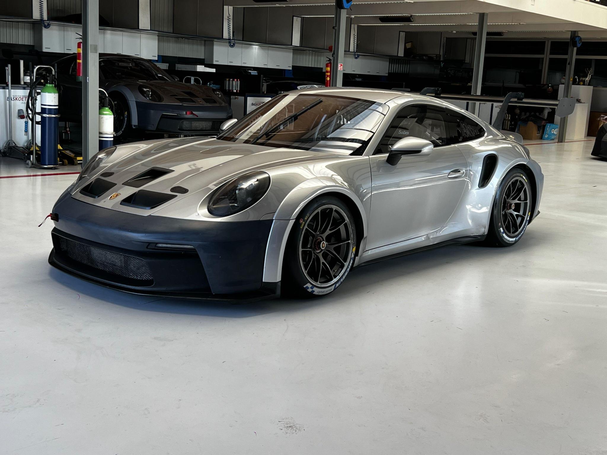 Porsche 992 GT3 Cup 2022 · prête à courir – Image 2
