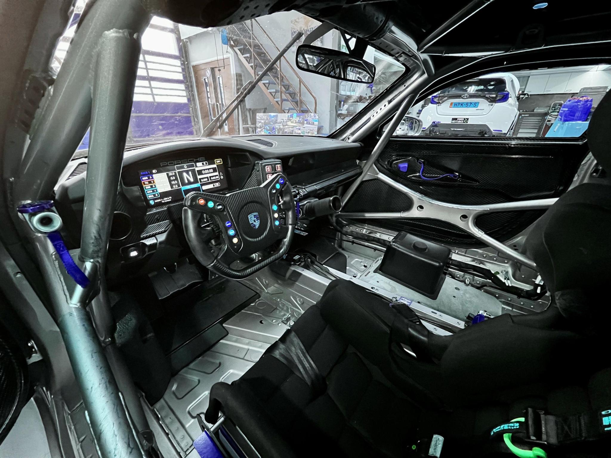 Porsche 992 GT3 Cup 2022 · prête à courir – Image 6