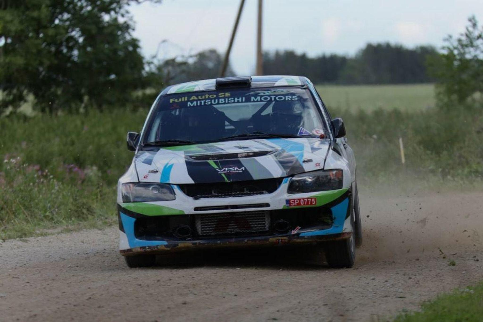 Mitsubishi Lancer Evo IX R4 terre + lot complet de voitures – Image 2