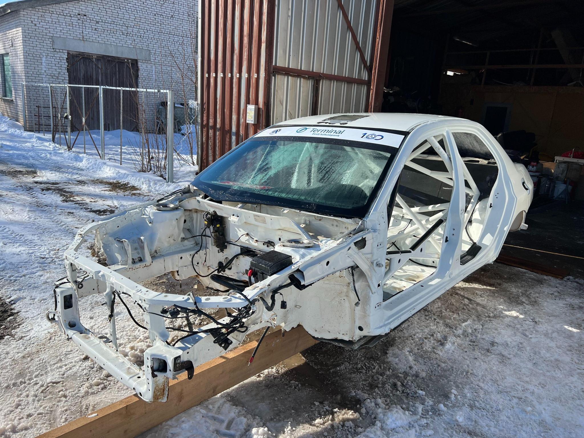 Mitsubishi Lancer Evo IX R4 terre + lot complet de voitures