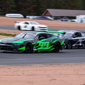 Chevrolet Camaro Thundercar TA2 (2018), V8 500 ch, châssis Howe