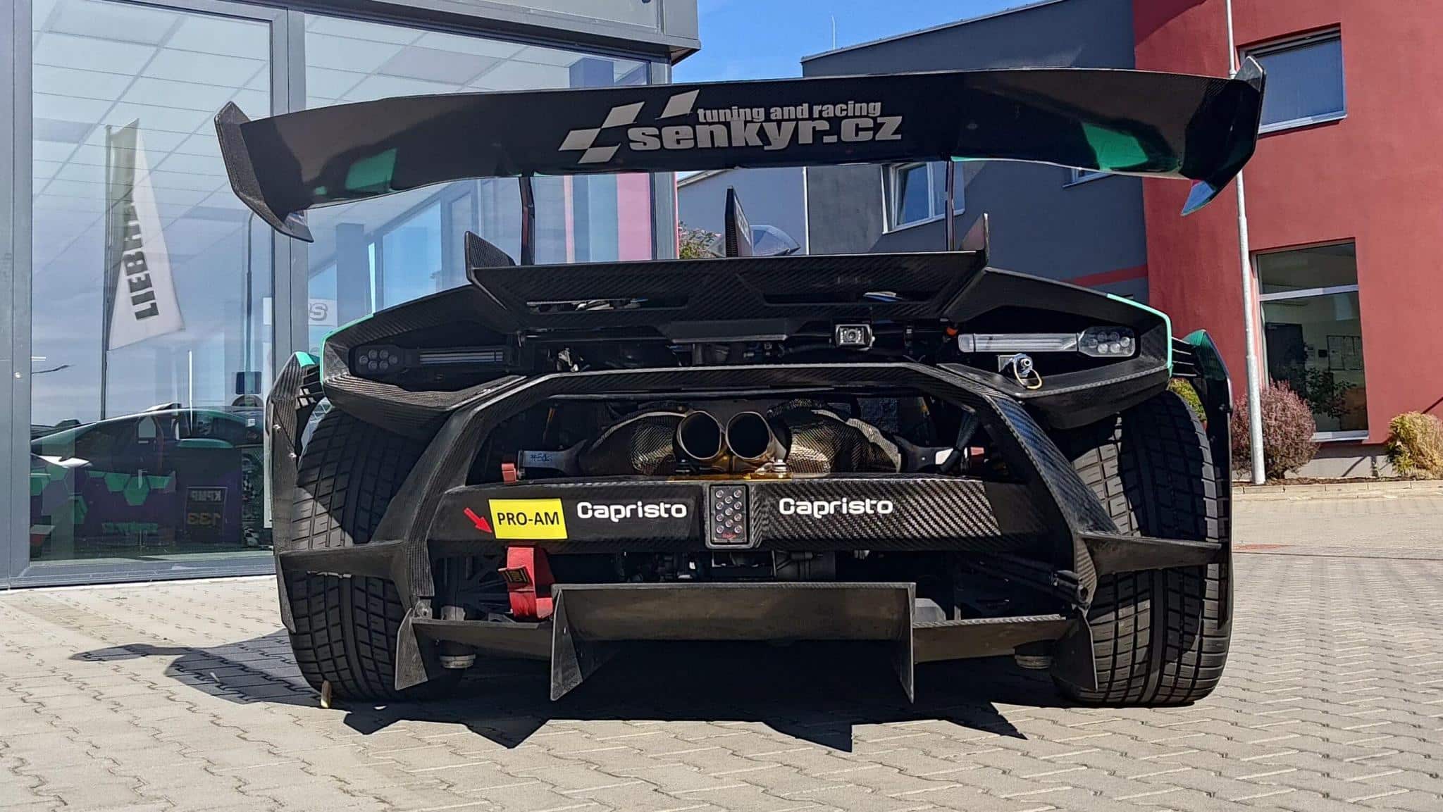 Lamborghini Huracán Super Trofeo EVO2 – Image 5