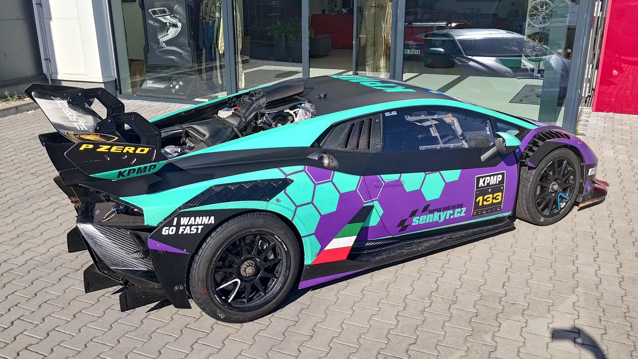 Lamborghini Huracán Super Trofeo EVO2 – Image 6