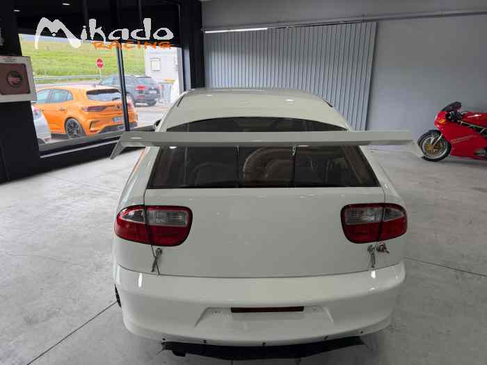 SEAT León Supercopa · monotype de circuit révisé à neuf – Image 2