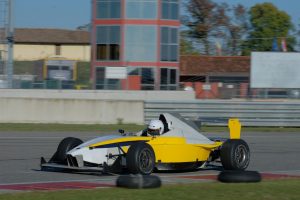 Monoplace Formula BMW FB02, évolution Euro JK20 à palettes