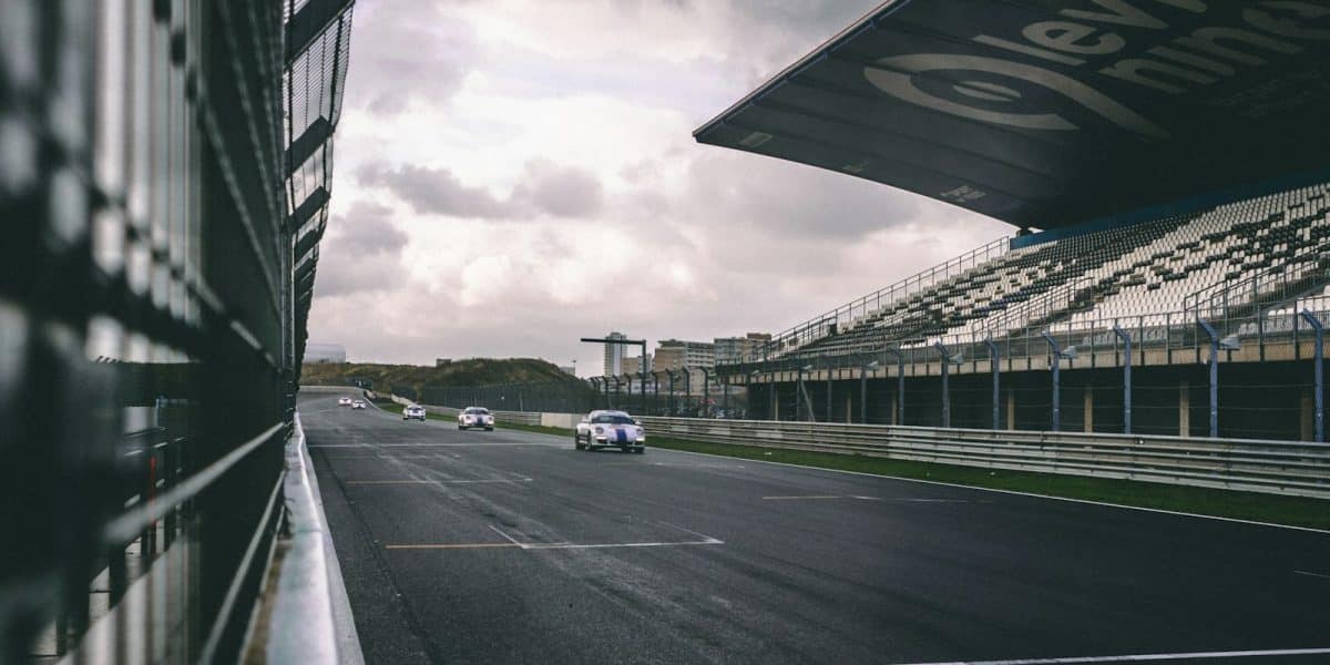 Proto biplace de course sur circuit